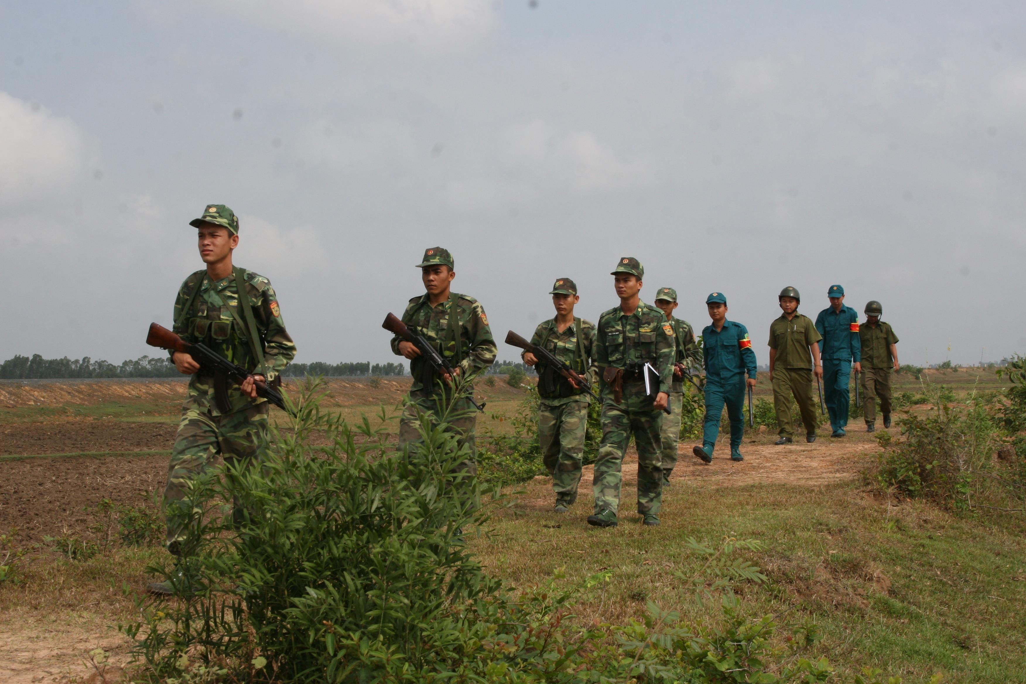 Vượt khó, gần dân giữ bình yên biên giới

